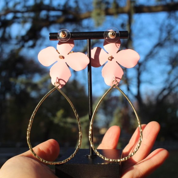 Anthropologie Flower Petals Drop Big Hoop Earrings - Picture 8 of 10